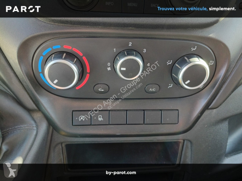 Véhicule utilitaire Iveco 35C16H empattement...
