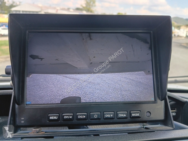Véhicule utilitaire Iveco 35C14 empattement 3750