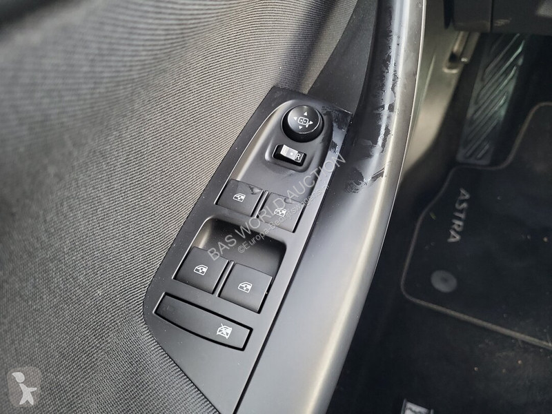 Véhicule utilitaire Opel 105pk