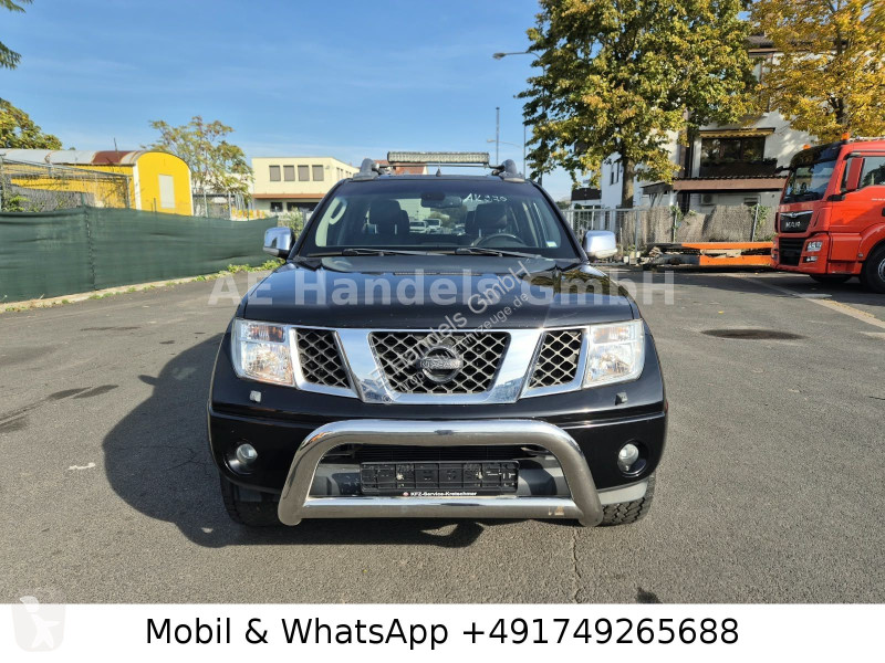 Nissan 2,5 dCi Double Cab 4X4 * Leder/AHK/Navi van