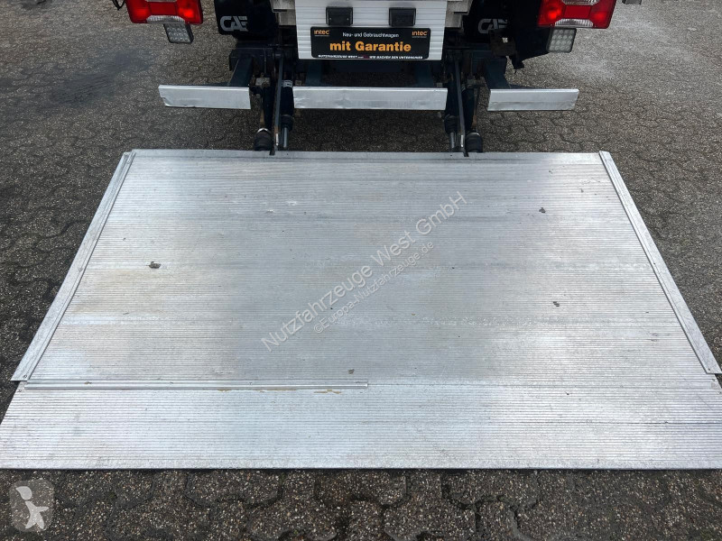Véhicule utilitaire Iveco 35S15 Koffer...