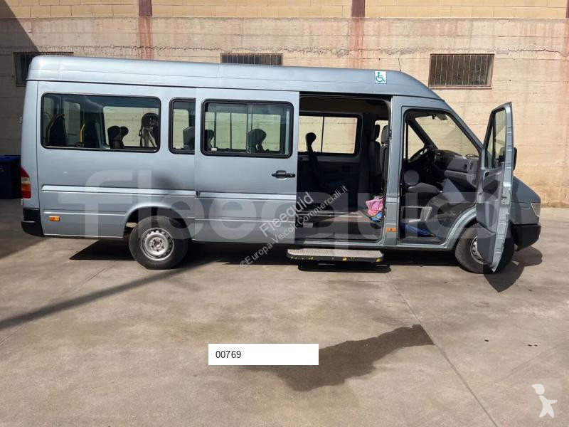 Mercedes  van
