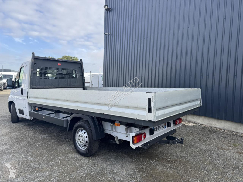 Citroën JUMPER 3T5 PLATEAU 4M20 2.2 HDI 140CH van