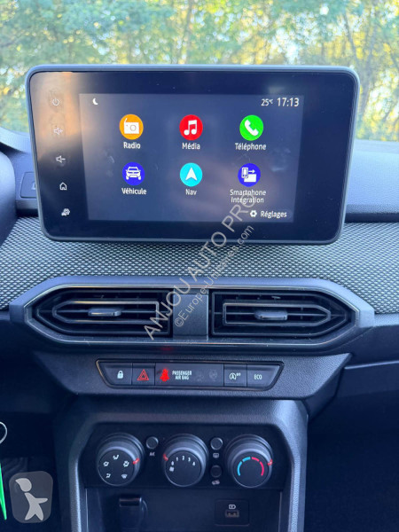 Užitkové vozidlo Dacia TCE 110 7 PLACES CONFORT