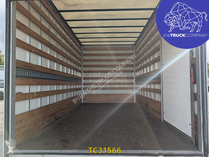 Renault 2.3 DCI KOFFER MET LAADBRUG van
