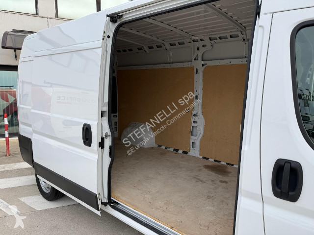 Fiat DUCATO 35 L3H2 2.2 MJT 140 CV van