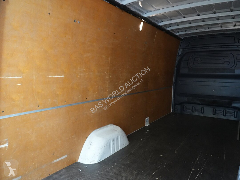 Mercedes 315 CDI van
