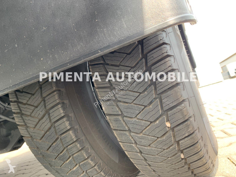 Užitkové vozidlo Iveco 70C18HP PRITSCHE LUFTFE...