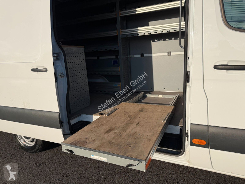 Furgoneta Mercedes 317 CDI Werkstatt-Regal...