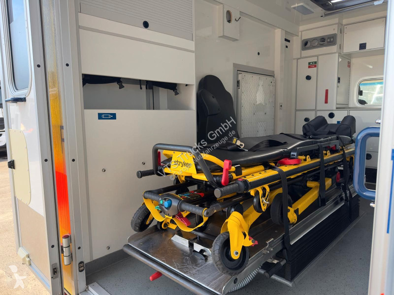 Mercedes 519 CDI Hospi Mobil Aufbau van