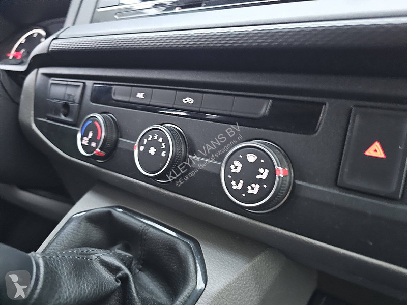 Furgoneta Volkswagen 2.0 TDI L2H1 T6.1 Carplay!!