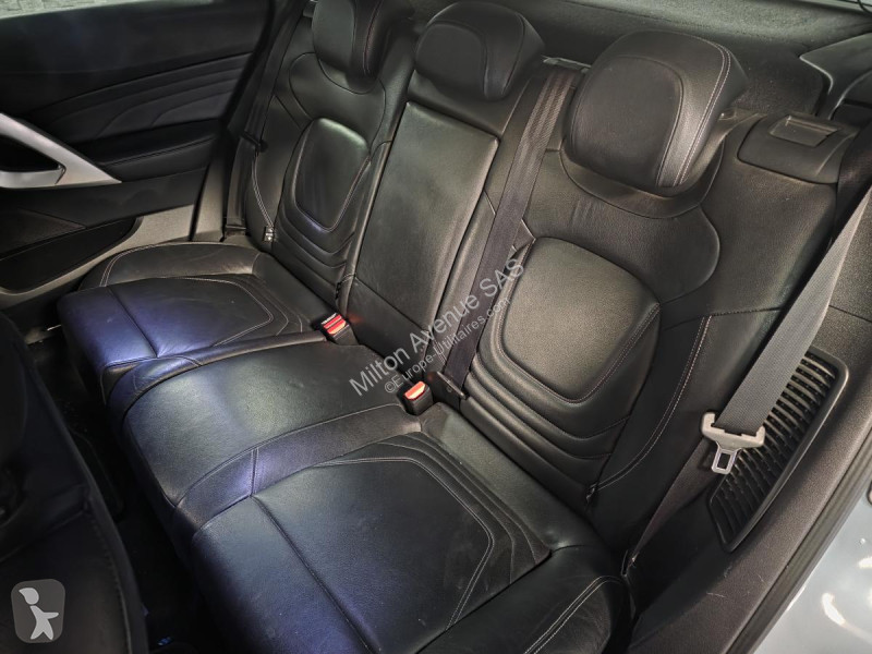 Užitkové vozidlo DS Hybrid4 2.0 HDi 16V FAP 163...