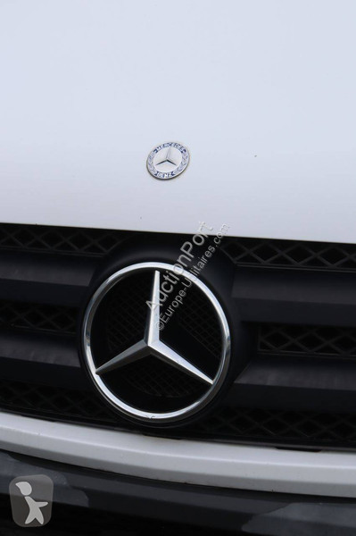 Furgoneta Mercedes
