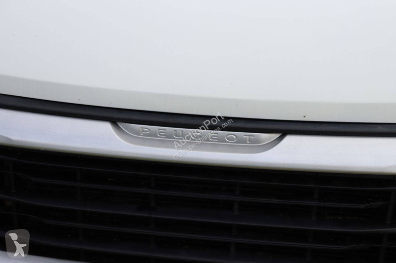 Véhicule utilitaire Peugeot