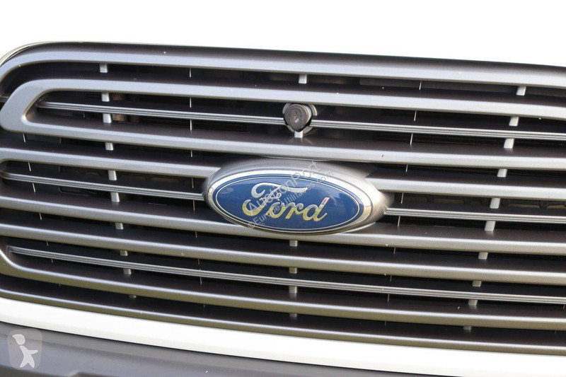 Furgoneta Ford