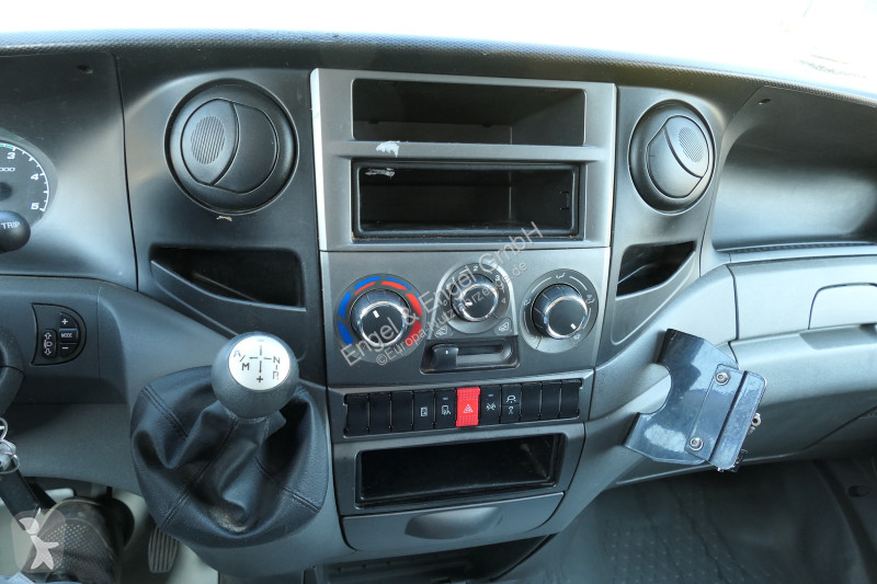 Iveco Daily 35 S11 C30C AUTOMATIK KAMERA Regale...