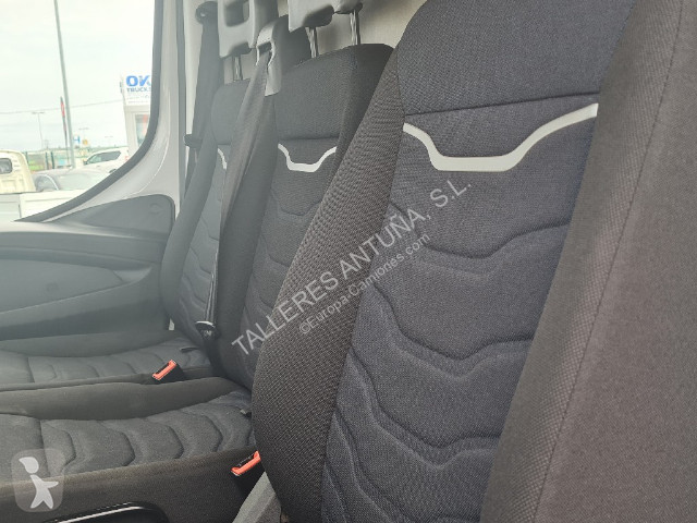 Autoutilitară Iveco