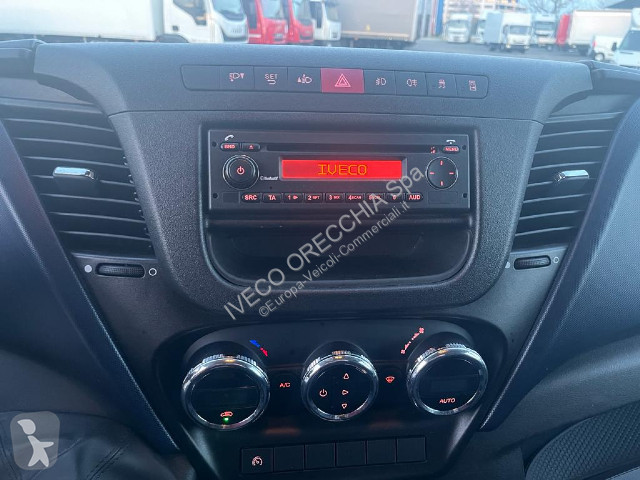 Furgoneta Iveco DAILY 35C15