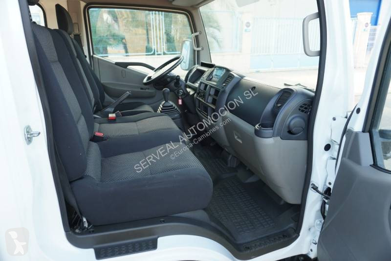 Furgoneta Nissan