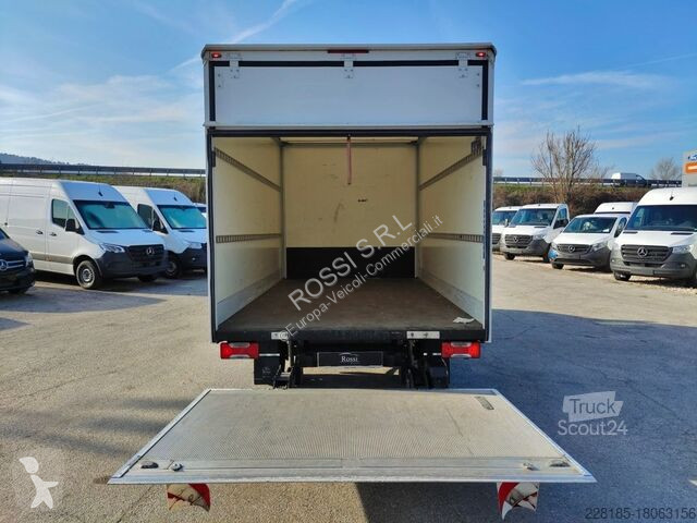 Furgoneta Iveco DAILY - 35S16
