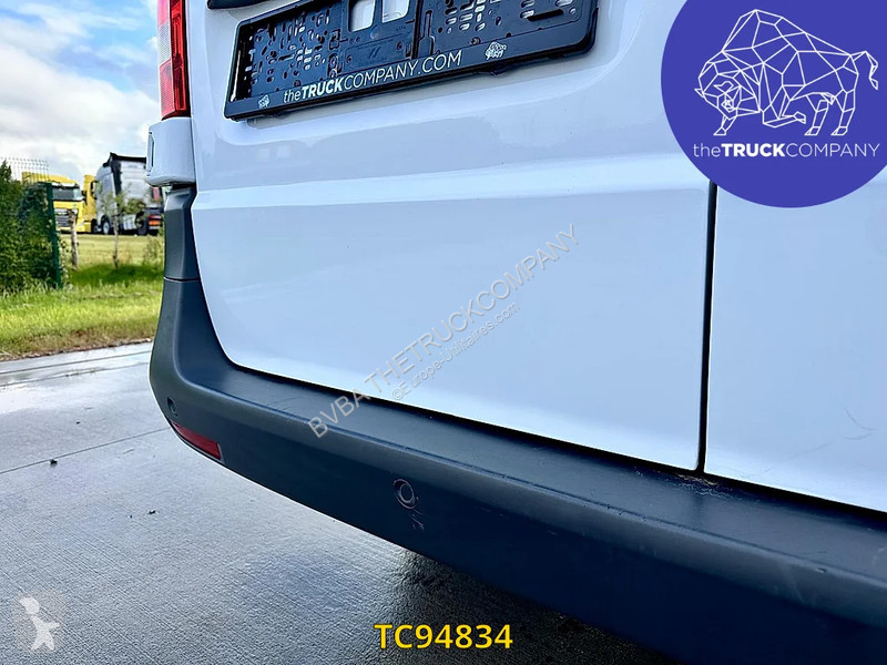 Véhicule utilitaire Mercedes 111 RANGE 150 KM e-