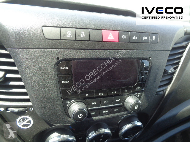 Veicolo commerciale Iveco DAILY 35S16 - 4100