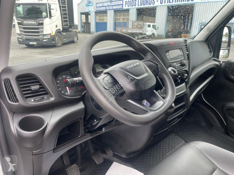 Veicolo commerciale Iveco 35C16