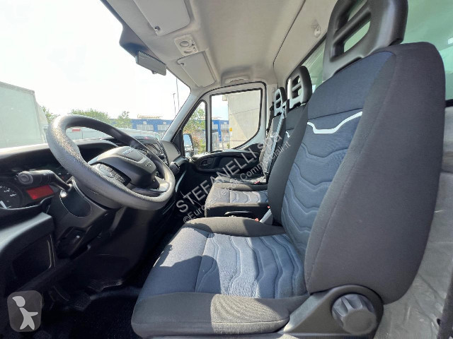 Veicolo commerciale Iveco DAILY 35C14H BOX p 3750