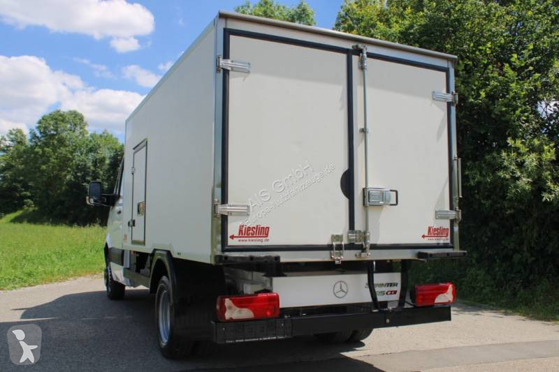 Véhicule utilitaire Mercedes