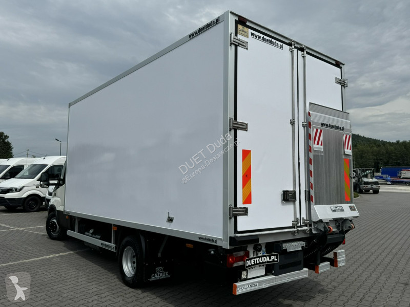 Autoutilitară Iveco 70C18 V H