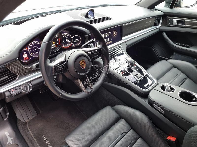 Véhicule utilitaire Porsche