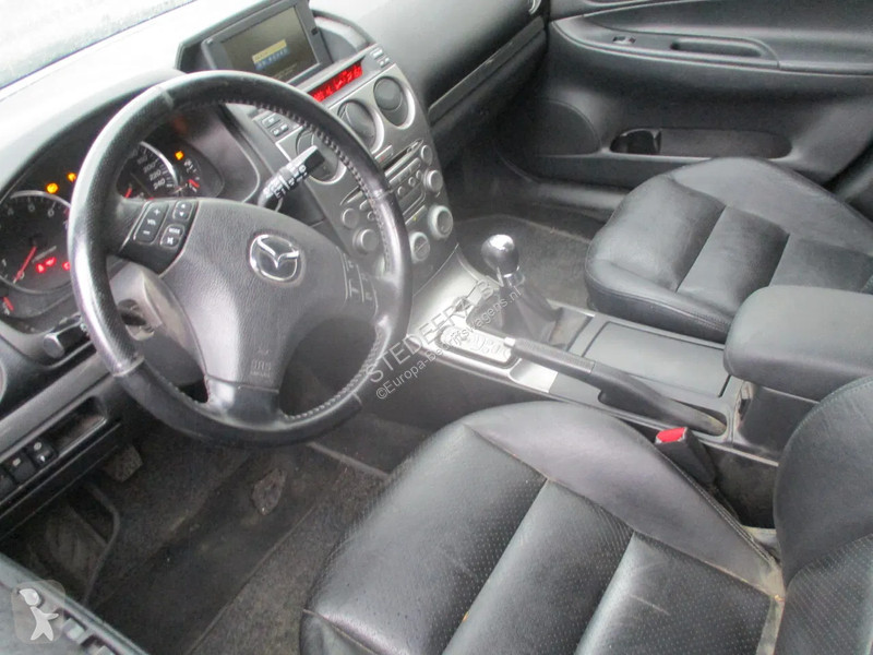 Autoutilitară Mazda , 2.0I , Airco, leather...