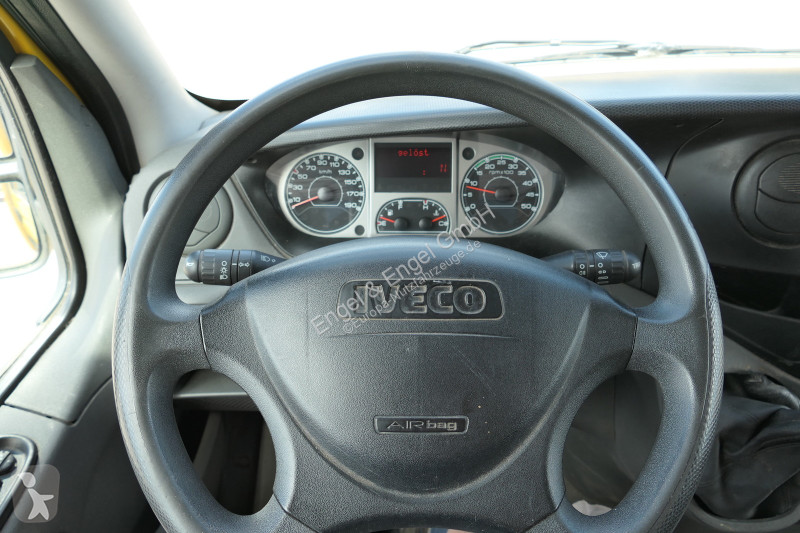 Veículo utilitário Iveco Daily 35 S11 C30C...