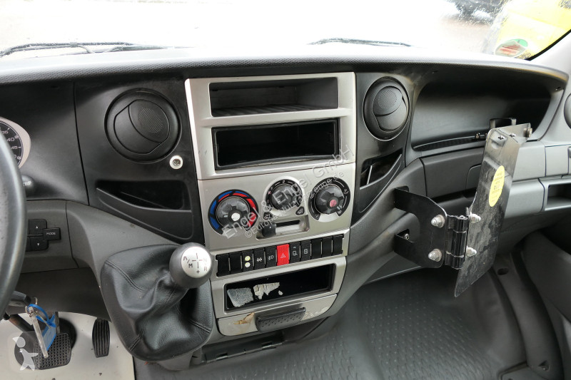 Autoutilitară Iveco Daily 35 S11 C30C AUTOMATIK...