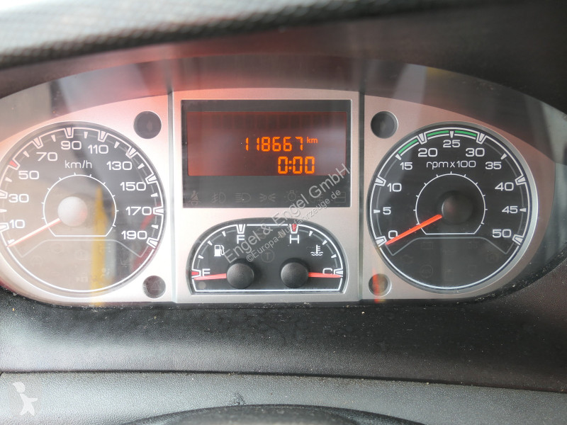Veicolo commerciale Iveco Daily 35 S11 C30C...