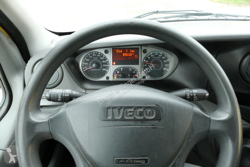Nyttofordon Iveco Daily 35 S11 C30C AUTOMATIK...