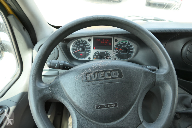 Autoutilitară Iveco Daily 35 S11 C30C AUTOMATIK...