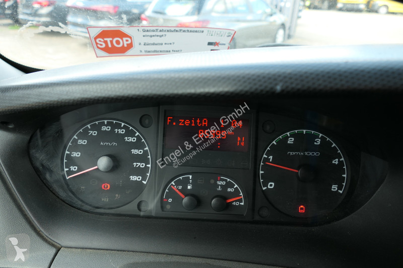 Užitkové vozidlo Iveco Daily 35 S11 C30C...
