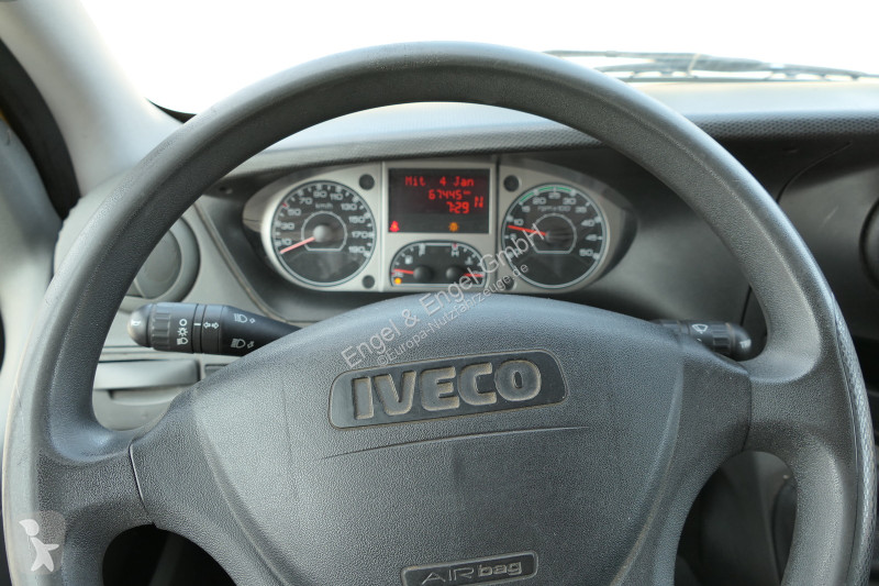 Autoutilitară Iveco Daily 35 S11 C30C AUTOMATIK...