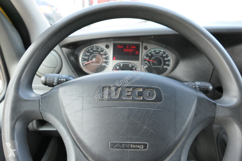 Autoutilitară Iveco Daily 35 S11 C30C AUTOMATIK...