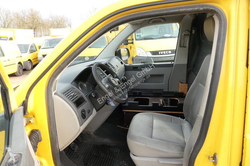 Autoutilitară Volkswagen T5 Transporter 2.0 TDI...
