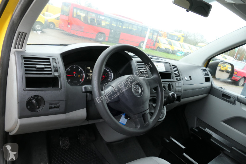 Véhicule utilitaire Volkswagen T5 Transporter...