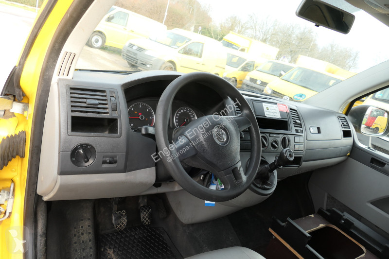 Véhicule utilitaire Volkswagen T5 Transporter...