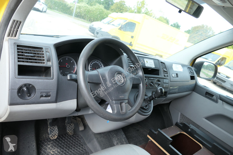 Autoutilitară Volkswagen T5 Transporter 2.0 TDI...