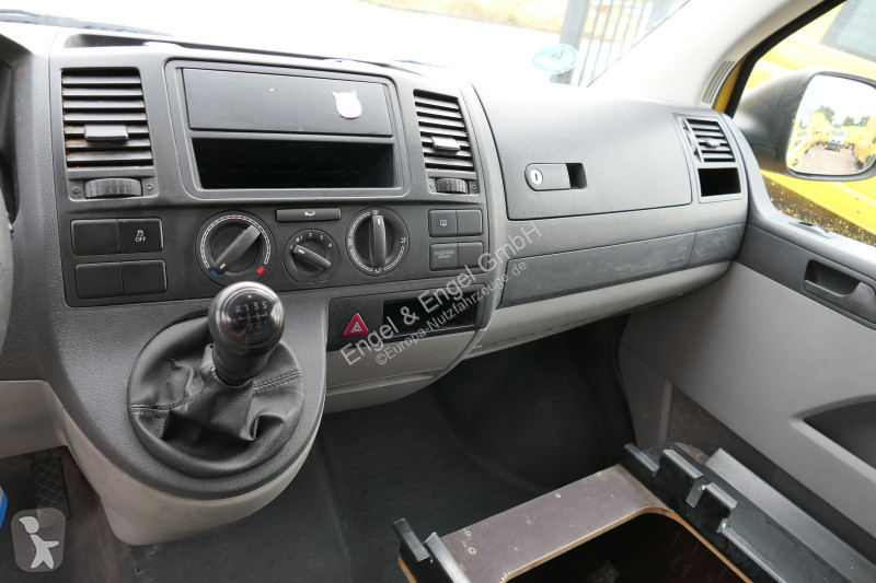 Коммерческий автомобиль Volkswagen T5...