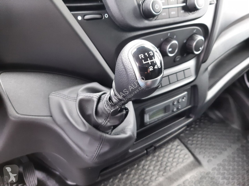 Autoutilitară Iveco 35C16 160CV 3L CAISSE...