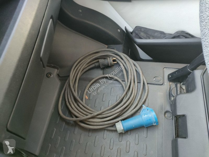 Véhicule utilitaire Fiat 12M3 130 CV FRIGO MONO...
