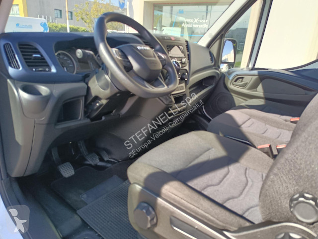 Véhicule utilitaire Iveco DAILY 35C14N V