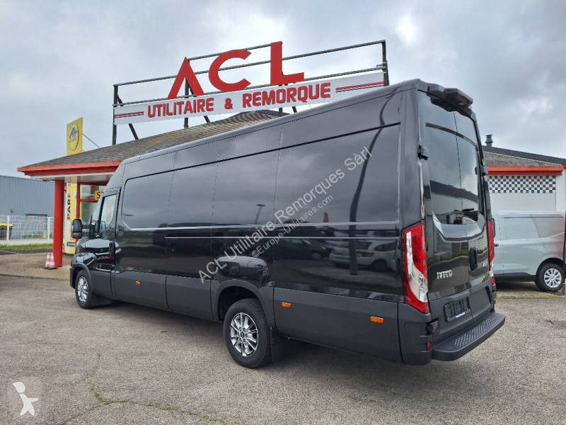 Furgoneta Iveco
