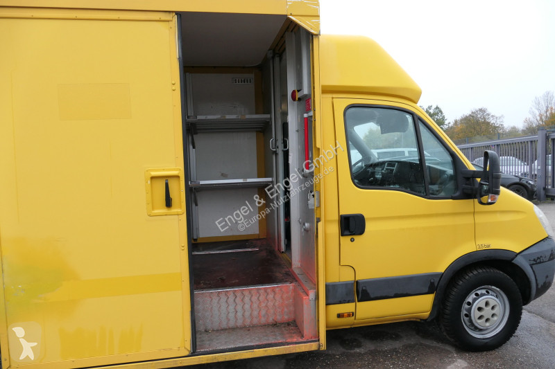 Furgoneta Iveco Daily 35 S11 C30C AUTOMATIK...
